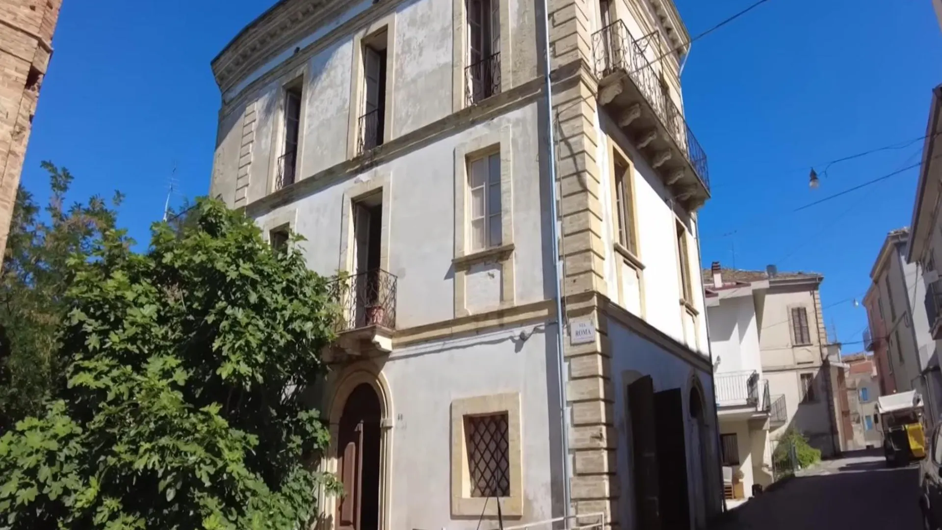 Elegant Manor Staycation Escape Rome Italy